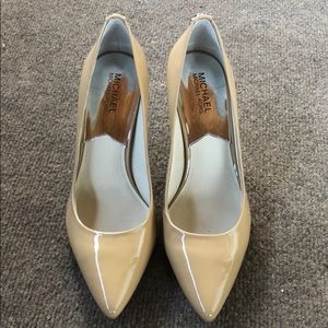 Michael Kors - MK Flex Mid Pump - Size US 9.5M
